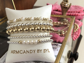 Armband Jaq met 925 Sterling zilveren balletjes en witte zoetwater parels