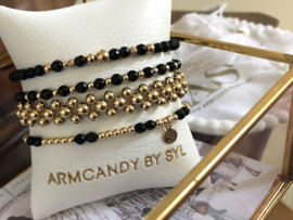 Armband Meike met real gold plated balletjes en zwarte onyx edelsteen