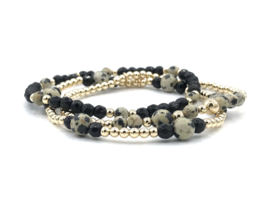 Armband Kyra met real gold plated balletjes en onyx edelsteentjes