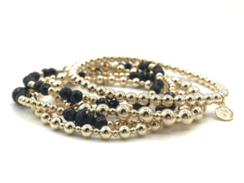 Armband Abigail met real gold plated balletjes en facet geslepen onyx