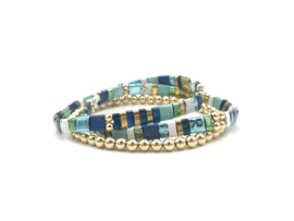 Armband Tila sparkle V met gold plated balletjes en edelsteen