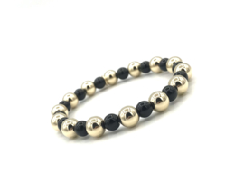 Armband Anissa met real gold plated balletjes en zwarte onyx edelsteen