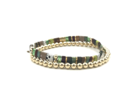 Armband Tila sparkle IV met gold plated balletjes en bruin/groene edelstenen