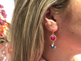 Oorbellen met rozet van rood/roze robijn edelsteen en turquoise  druppel