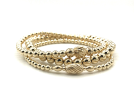 Armband Alyssa met ovale twisted bal en real gold plated balletjes