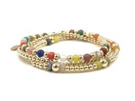 Armband Esmay met real gold plated balletjes en gekleurde edelstenen