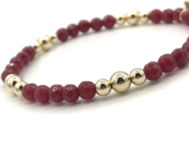 Armband Berber met real gold plated bolletjes en facet geslepen bordeaux rood chalcedoon edelsteen