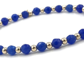 Armband Caren met blauwe Lapis Lazuli edelsteen en real gold plated balletjes