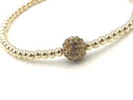 Armband Sylvia brown met goud real gold plated bolletjes en camel kleurig Swarovski bolletje