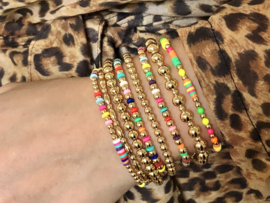 Armband Aylin met gekleurde schijfjes en real gold plated balletjes