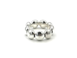 Stretch ring Giulia medium met platte Sterling zilveren balletjes