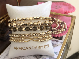 Armband Roosmarijn met facet real gold plated balletjes en rookkwarts edelsteen