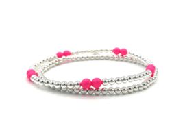 Armband Milena met Sterling zilveren balletjes en neon roze Swarovski pareltjes