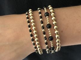 Armband Lauren met real gold plated balletjes en zwarte onyx edelsteen