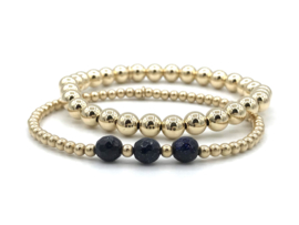 Armband Jinte met real gold plated balletjes en donkerblauw goudsteen