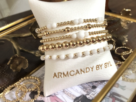 Armband Lenne met real gold plated balletjes en witte jade edelsteen