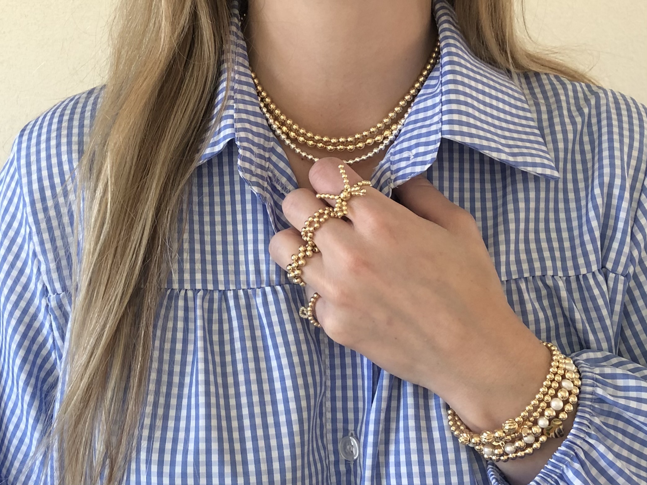 Stretch ring Bow met strikje van real gold plated bolletjes