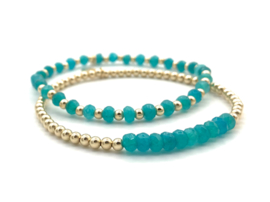 Armband Sophia met real gold plated balletjes en petrol blauwe jade edelsteen