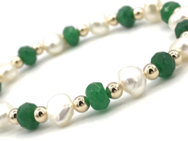 Armband Rhodé met real gold plated balletjes, groene jade en witte zoetwaterparels