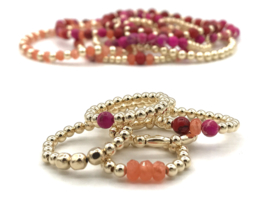 Armband Puk met real gold plated balletjes en roze jaspis edelsteen