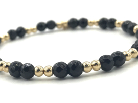 Armband Valentina met real gold plated balletjes en facet geslepen onyx