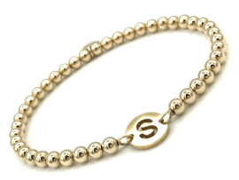 Armband initial met real gold plated balletjes en lettermunt