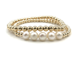 Armband Bella met real gold plated balletjes en 5 grote witte zoetwaterparels