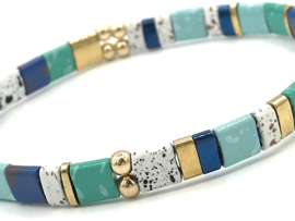 Armband Tila blue met gold plated balletjes en edelsteen