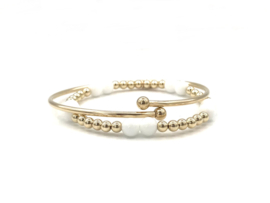 Armband Babette met witte jade edelsteen en real gold plated balletjes