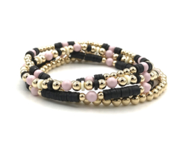 Armband Kyara met real gold plated balletjes en roze Swarovski pareltjes