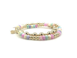 Armband Fardau met luxe parelmoer wieltjes en goudkleurige real gold plated bolletjes