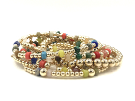 Armband Safiya met real gold plated balletjes en gekleurde edelstenen