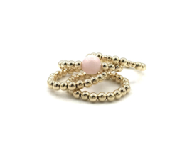 Stretch ring Selina met real gold plated balletjes en morganiet edelsteen