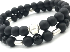 Heren armband Noud met matte en glanzende zwarte onyx en Sterling zilveren staafjes