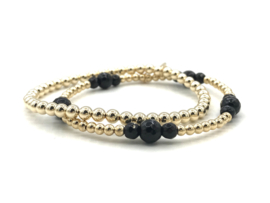 Armband Abigail met real gold plated balletjes en facet geslepen onyx