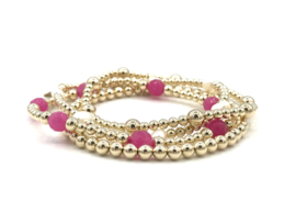 Armband Selina pink met real gold plated balletjes en chalcedoon edelsteen