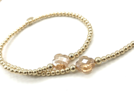 Ketting Chanel met facet geslepen shiny gold colored klaver en real gold plated balletjes