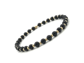 Armband Fiene met real gold plated balletjes en zwarte onyx edelsteen