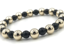 Armband Anissa met real gold plated balletjes en zwarte onyx edelsteen