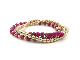 Armband Miray met real gold plated balletjes en roze jaspis edelstenen