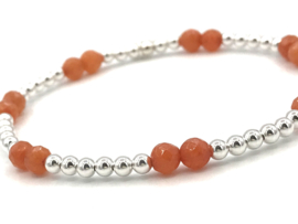 Armband Linde met Sterling zilveren balletjes en facet geslepen oranje jade