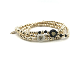 Armband Aniek met real gold plated balletjes en hartje van wit parelmoer