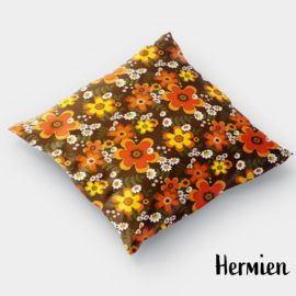 Retro bloemen kussen Hermien bruin