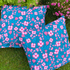 Bloemen kussen Blomke roze