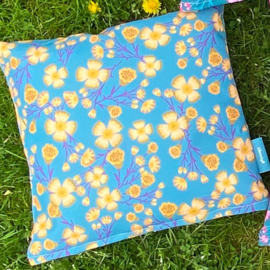 Bloemen kussen Blomke
