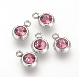 Stainless steel bedel met steentje – roze – 9×6×3 mm – 10 stuks