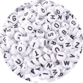 Letterkralen rond wit-zwart – 7 mm (100 stuks)