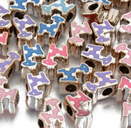 Kunststof kralen giraffe – 16×12×7 mm – 5 stuks