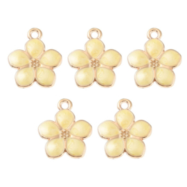 Goudkleurige bloem bedels geel – 17×15 mm – per 5 stuks - superdeal