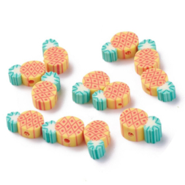 Polymeer kralen ananas – ca. 13×8×5 mm – 5 stuks
